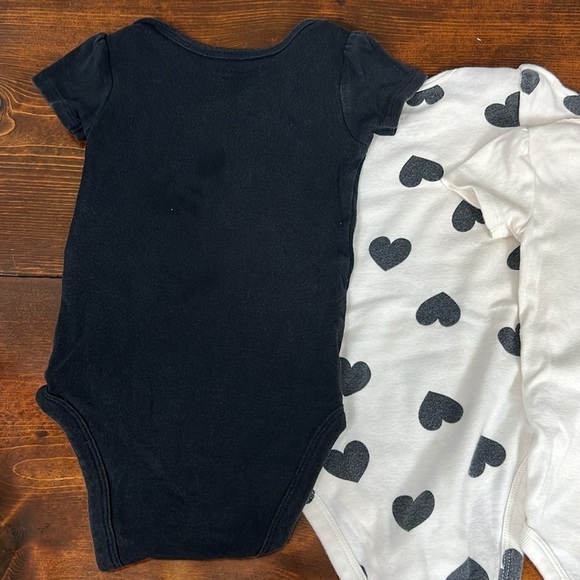 Baby Girl 9 Month Onesies - Picture 7 of 8